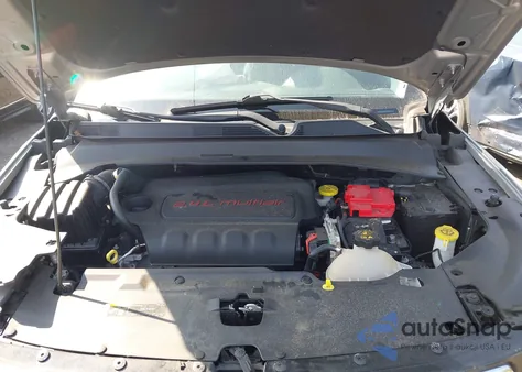 2019 Jeep Compass Latitude 4X4 from USA, damaged, VIN 3C4NJDBB2KT807800